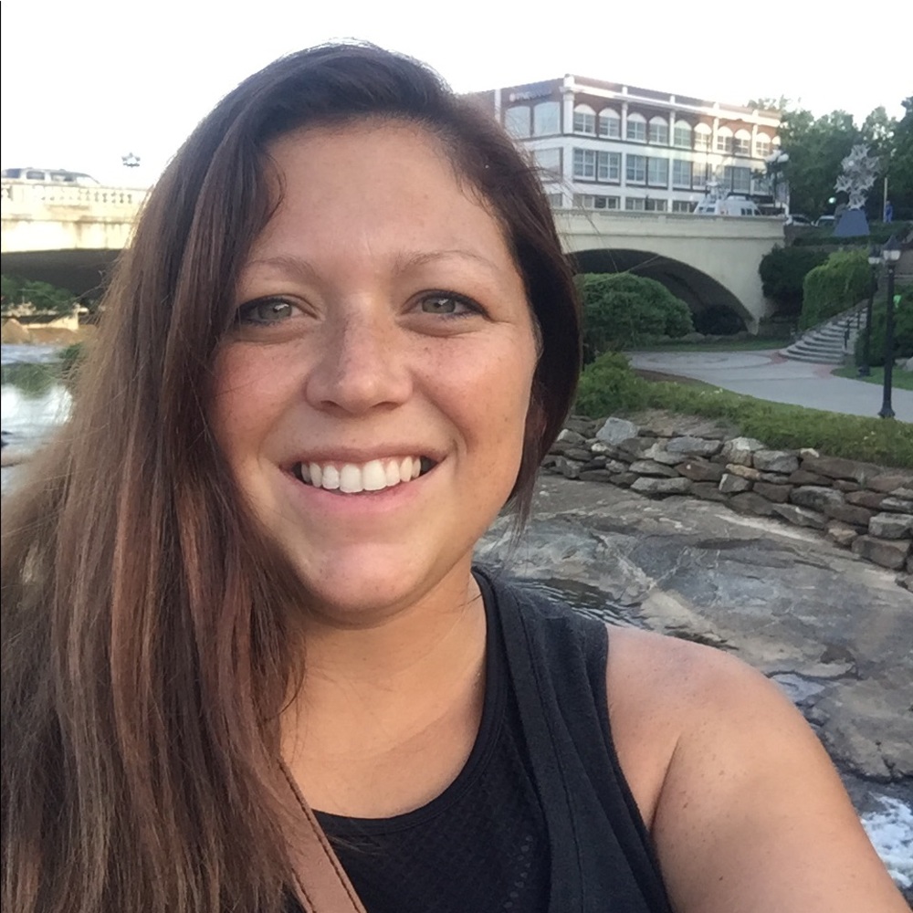 Meet your Posher, Sharon